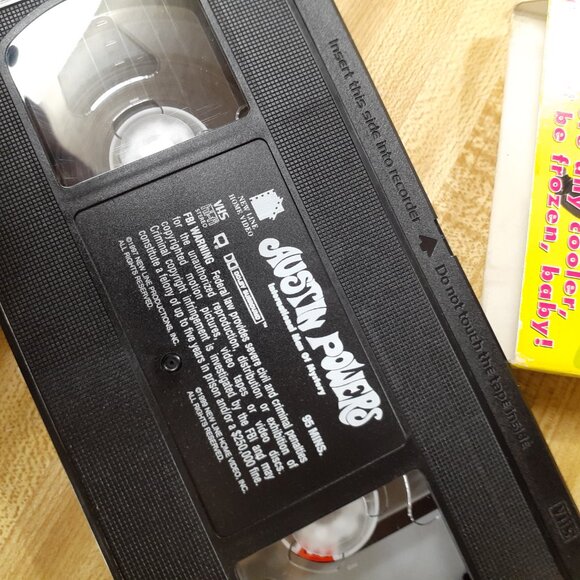 Austin Powers: International Man of Mystery 1997 VHS Mike Myers Cult Classic - Picture 8 of 8